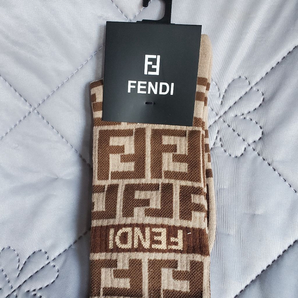 Women's Fendi FF Logo Beige Brown One Size Socks - Picture 1 of 4